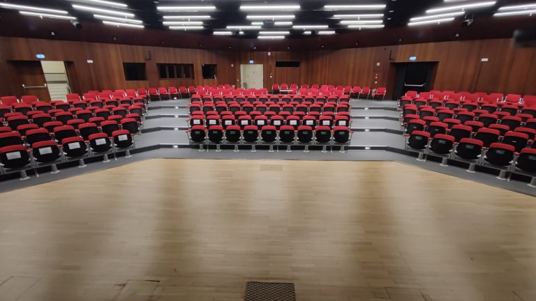 Live Streaming εκδήλωσης της Green Peace, στο Goethe Institute of Athens