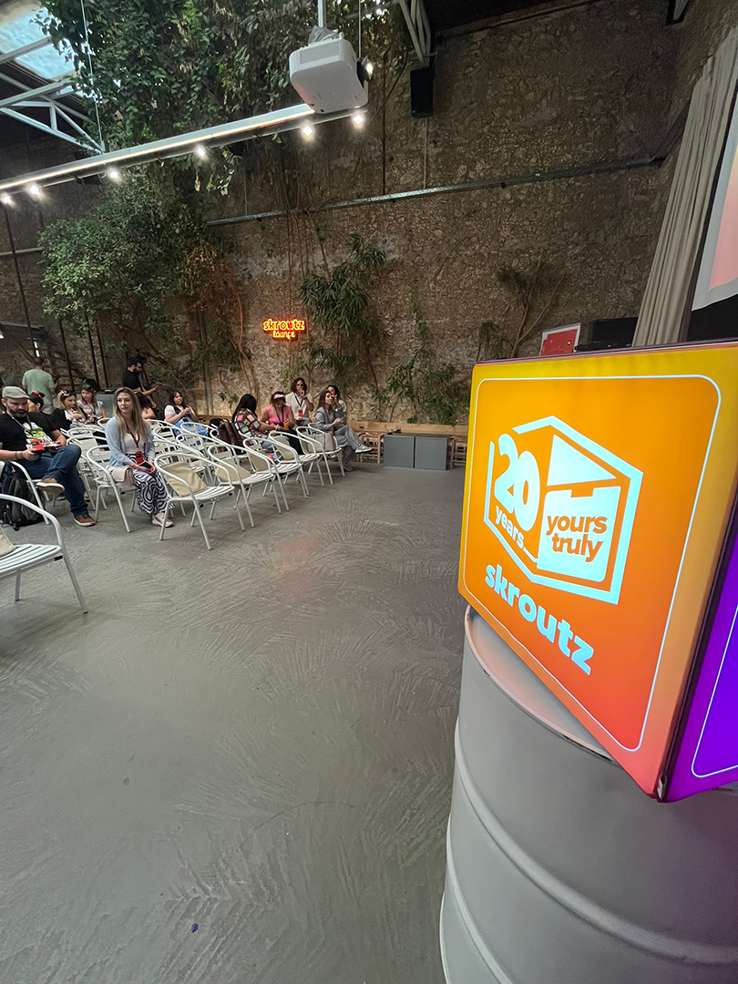 Live Streaming tou Workshop gia synergates tis Skroutz – Dimiourgia periechomenou kai psifiaki empnefsi